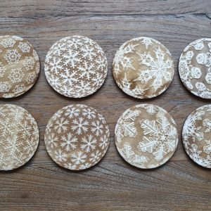 8 onderzetters 10cm Sneeuwballen