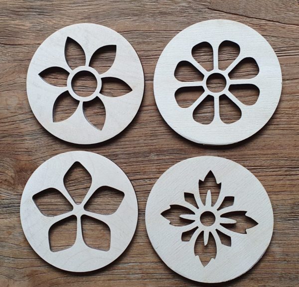 4 Onderzetters met bloemen