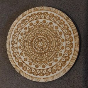 Houten onderzetter mandala