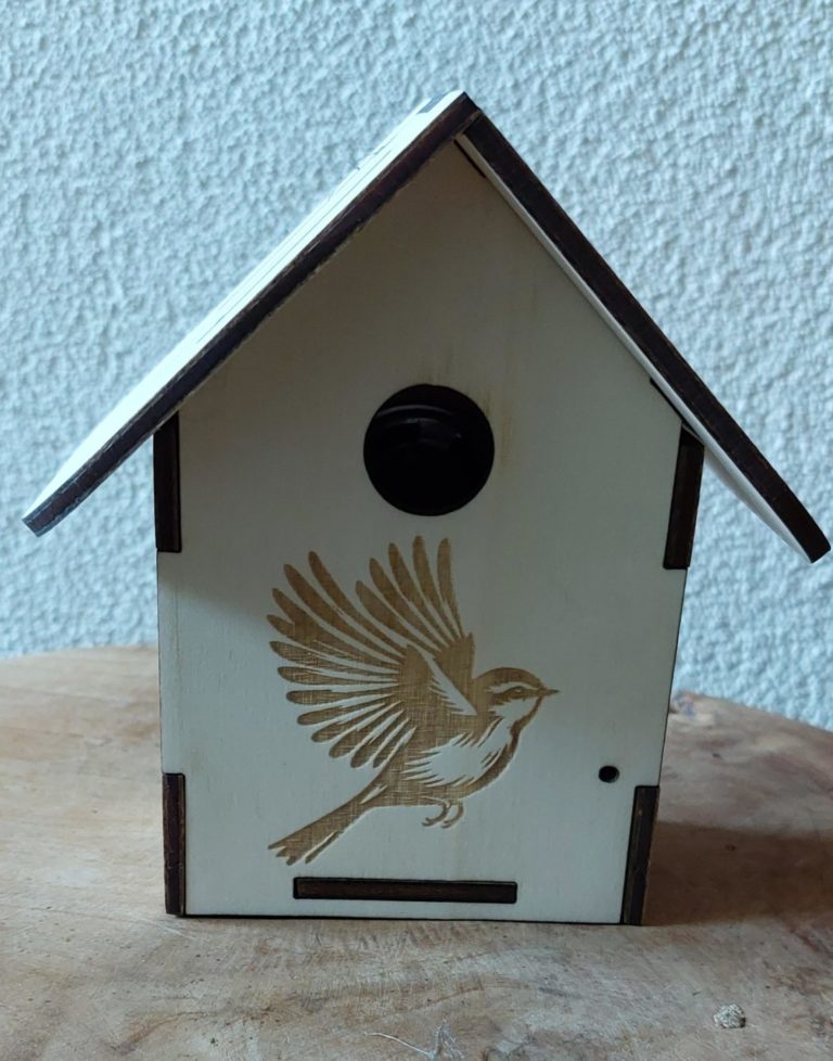 Vogelhuisje met vogelgeluiden