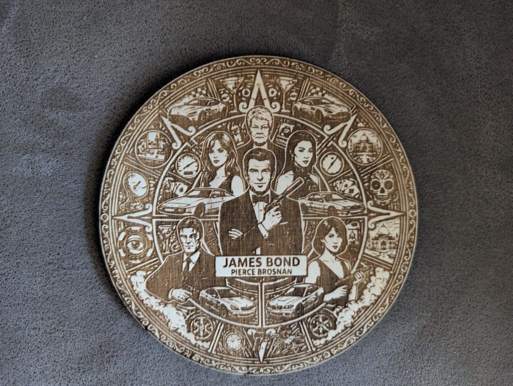 James Bond Collector’s Edition: Luxe Houten Pannenonderzetters – Set van 6 - Afbeelding 5