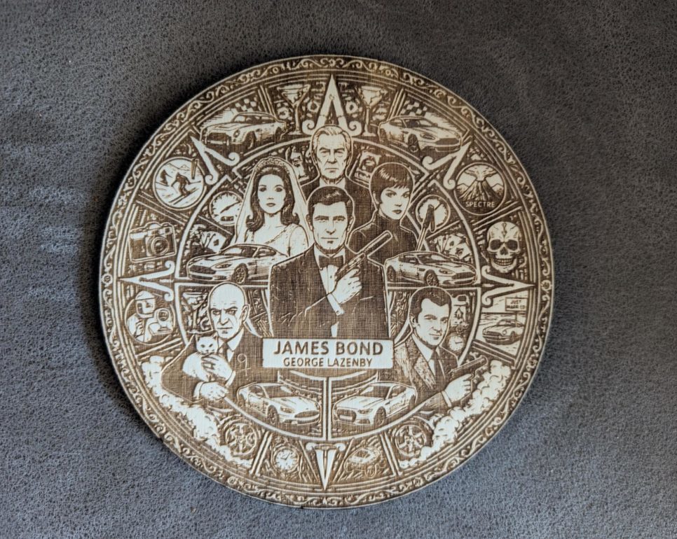 James Bond Collector’s Edition: Luxe Houten Pannenonderzetters – Set van 6 - Afbeelding 7