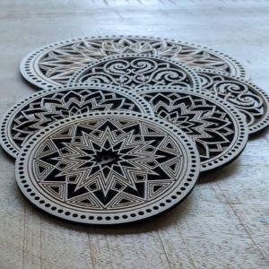 5 onderzetters voor onder het glas 1 voor een pan